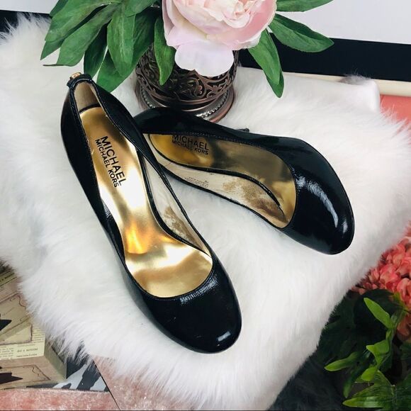 Michael Kors Shoes - Michael Kors Black high heels Sz. 7M